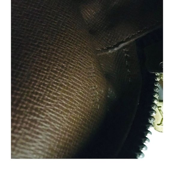 Louis Vuitton: Brown LV Monogram Jeune Fille 23 Crossbody - Picture 8 of 10